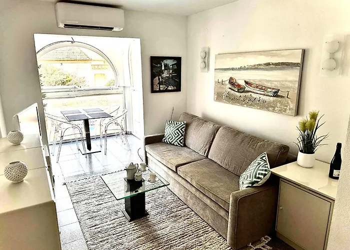 Dulce & Saladar Apartment